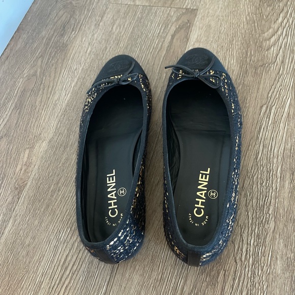 Chanel Gold and Black Tweet Ballet Flats - Picture 2 of 5